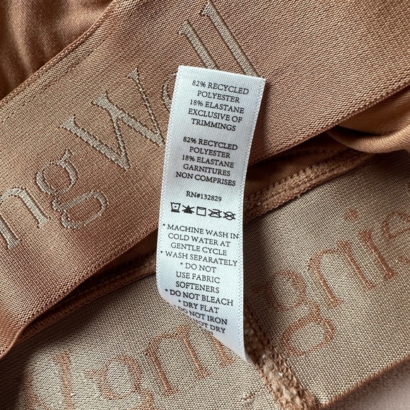 MoveWell Cypress Sports Bra (XS) + Bike Shorts (S) Set in Mocha Brown (Revolve) - Picture 11 of 16